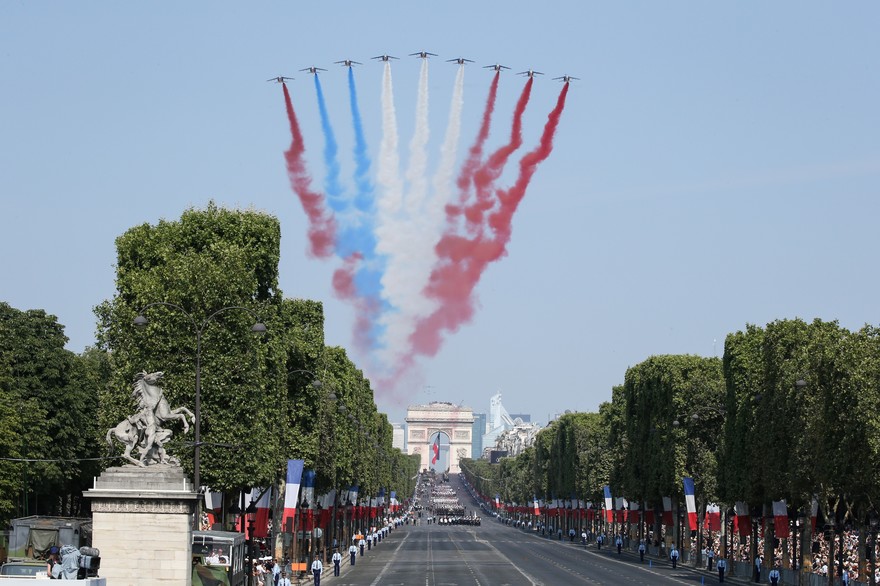 7794119528_le-petit-couac-de-la-patrouille-de-france-lors-du-defile-du-14-juillet-2018.jpg